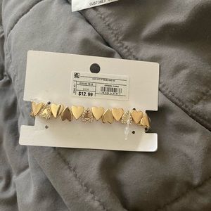Cute gold heart bracelet